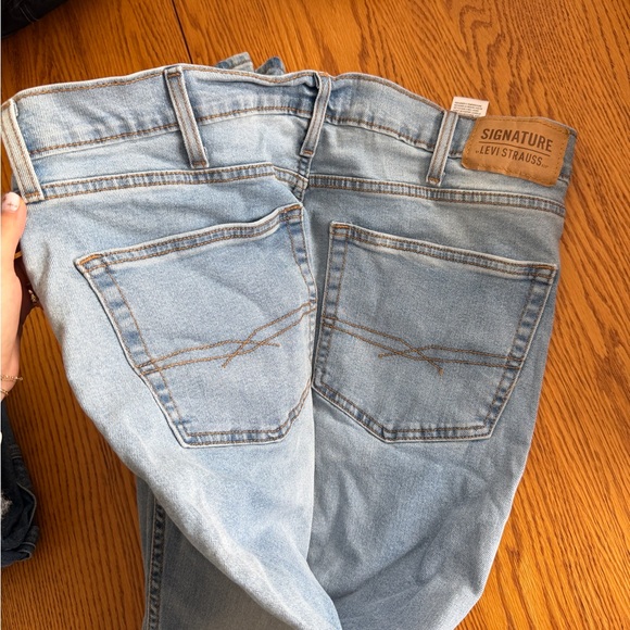 Men's Light Blue Jeans - Picture 2 of 4